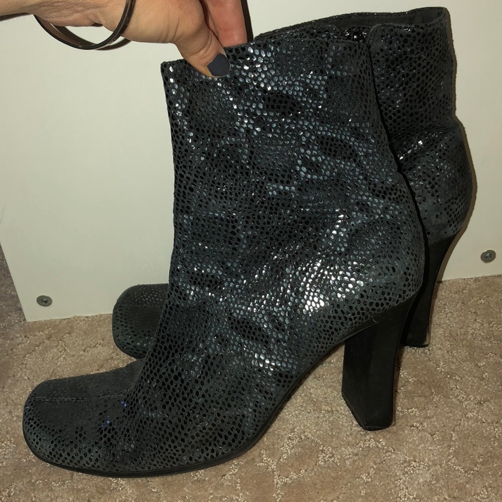 Vis a vie snakeskin booties size 9.5